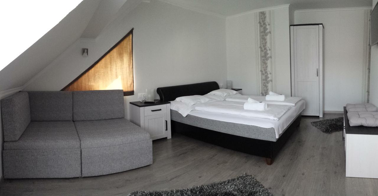 Szabo Vendeghaz Hotel Villany Ngoại thất bức ảnh